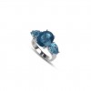 18 carat White Gold ring with 1 blue London topaz 2 blue swiss topaz