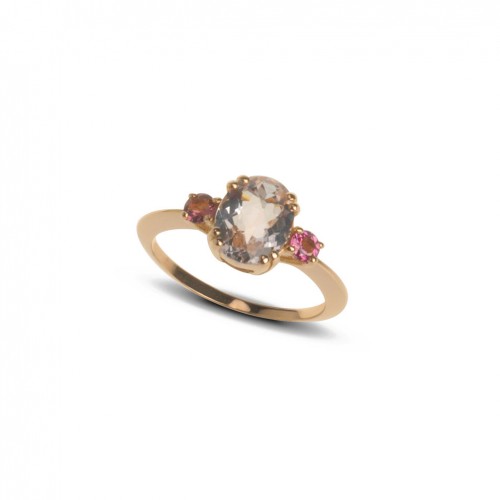 18 carat Rose Gold ring with 1 Morganite and 2 round Tourmalines