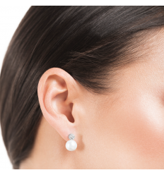 Arracades en or blanc de 18 quirats amb perla i diamants talla brillant