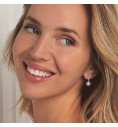 Arracades en or blanc de 18 quirats amb 2 perles i 14 diamants