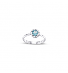 18K white gold ring with swiss blue topaz and 15 brilliant cut diamonds