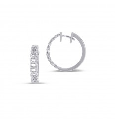 Pendientes aro oro blanco de 18 quilates con 82 diamantes talla brillante