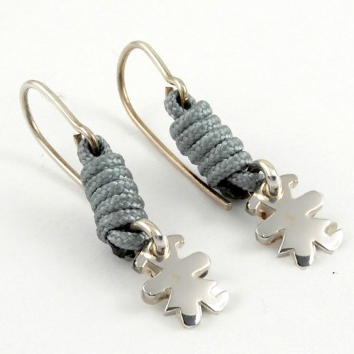 Pendientes Plata Nudos gris Insona niña AR507INA05