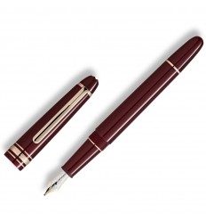 Montblanc Meisterstück Classique burgundy red fountain pen MB133006