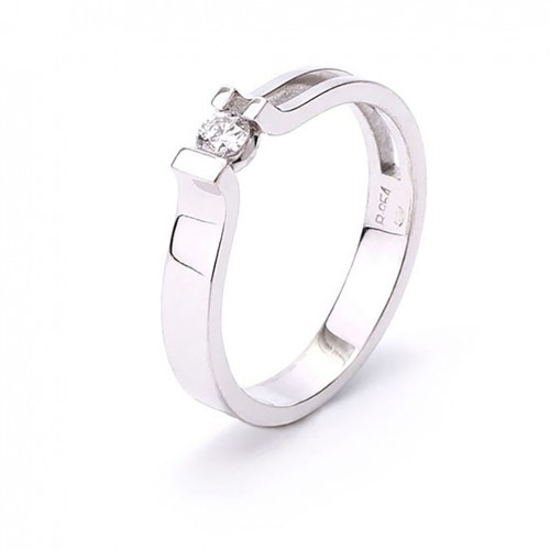 18 carat white gold and 1 brilliant cut diamond engagement ring
