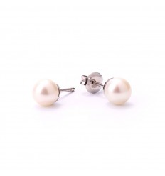 7-7 1/2 akoya pearl earrings in 18 carat white gold