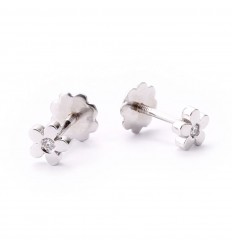 Pendientes Flor para bebé en oro blanco de 18 quilates y 2 diamantes